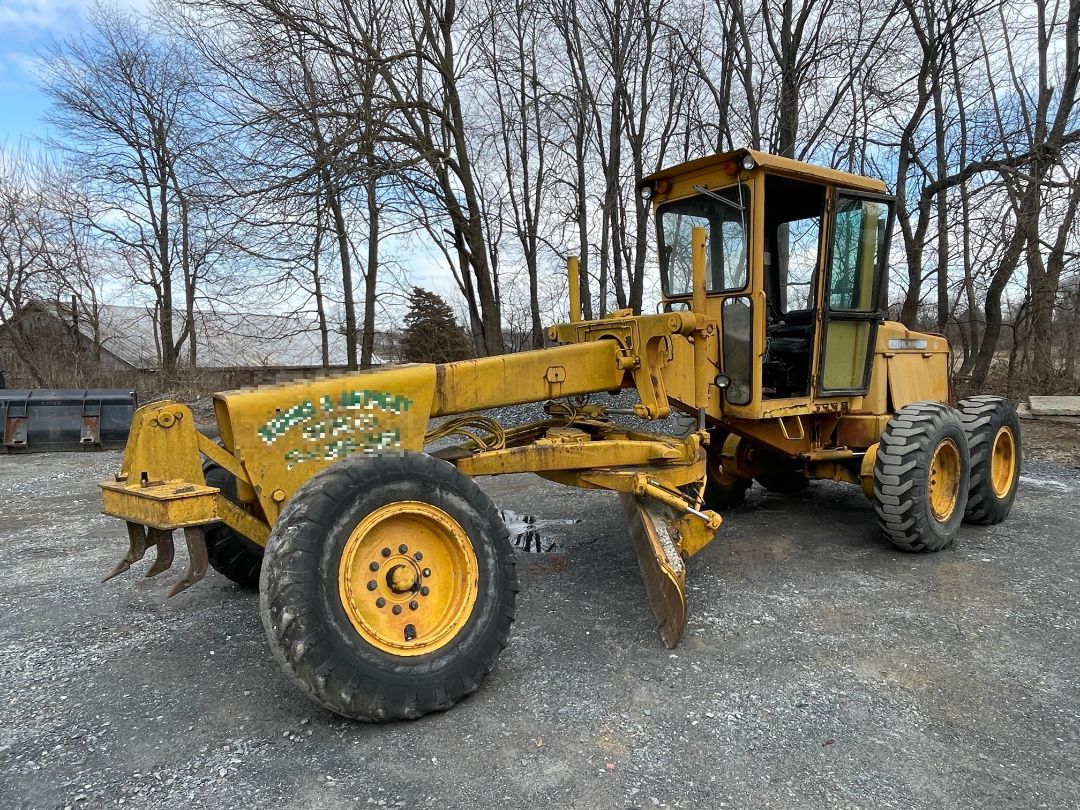 1979 DEERE 570A - Image 3